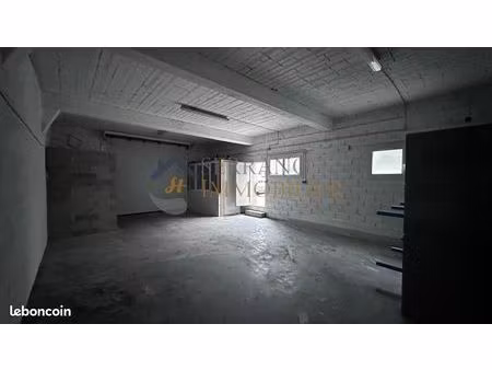 parking/box 100 m² châteaurenard
