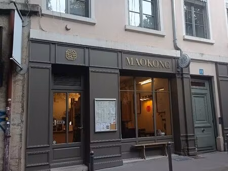 local commercial 49m² + cave croix paquet