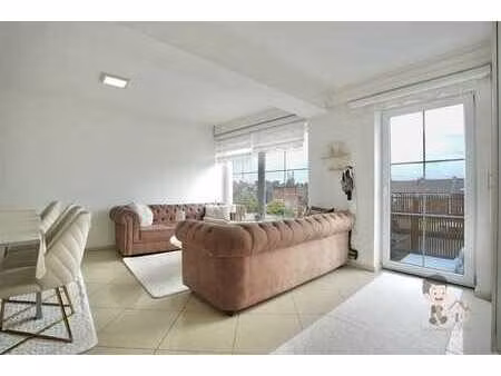 duplex rénové avec beau potentiel
