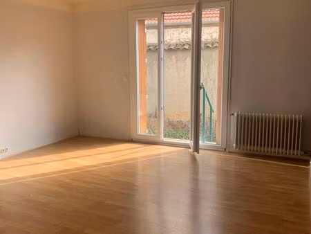 t2 ou t3 de 59m² à fort potentiel