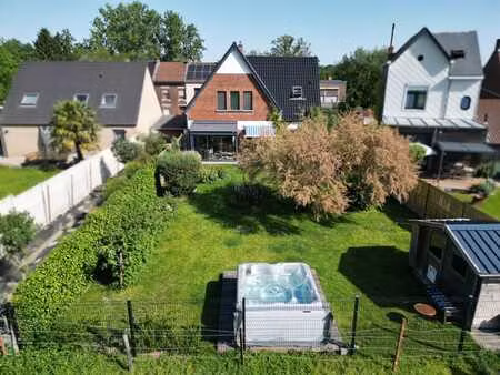 villa de caractère 3 ch. avec jardin et jacuzzi à dour
