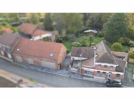 belle 4 façades de 4ch semi-plain-pied avec vaste dépendance