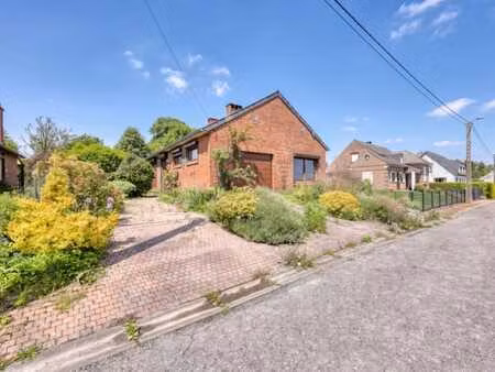 charmante villa avec garage et jardin