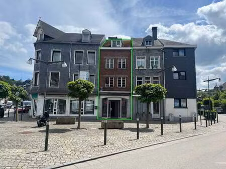 maison de ville avec rez commercial