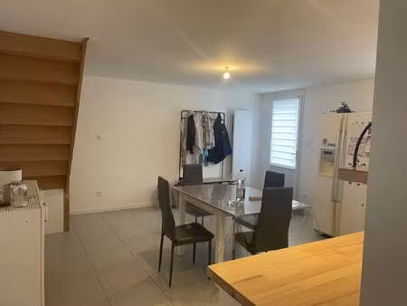location maison meublé à sainte-cécile (85110) : à louer meublé / 68m² sainte-cécile