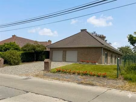 villa plain pied avec jardin