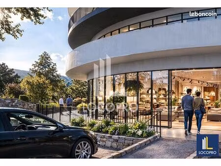 local commercial 568 m²