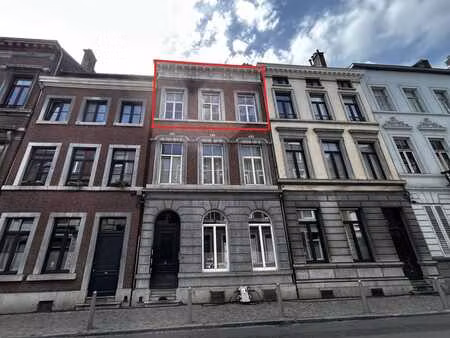 duplex dans une maison de maître dans le quartier botanique