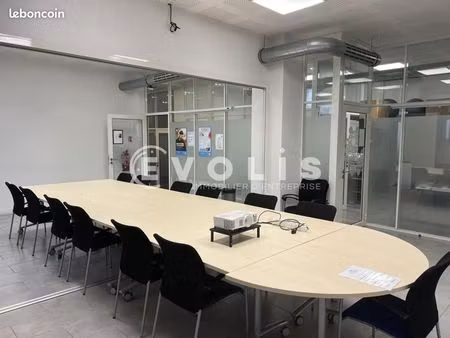 bureaux  éducation 546 m²