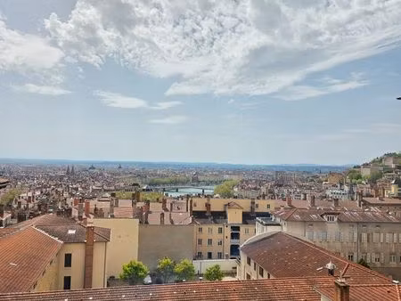 lyon 1er - vue saône – appartement t2 de 63 m² avec ascenseur