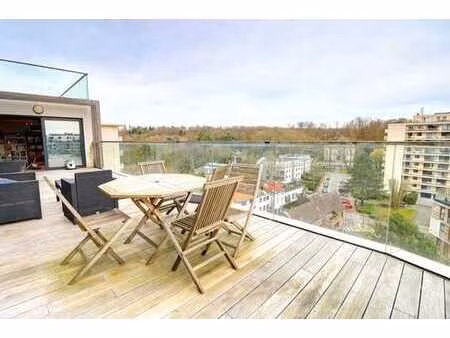 bel apt 125m²  3 chbres  1sdb  1sdd  terrasse 40m²  parking
