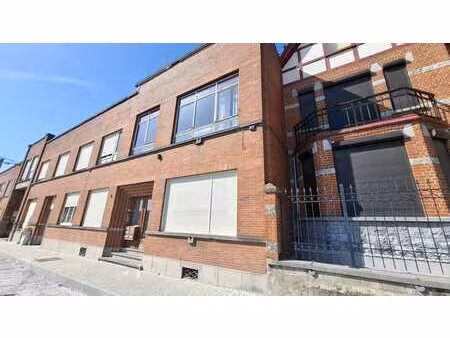 studio à louer à proximité immédiate de la gare