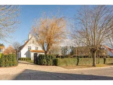 villa élégamment rénovée