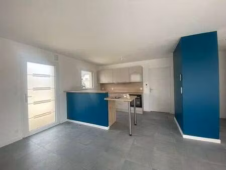location maison à ploumoguer (29810) : à louer / 81m² ploumoguer