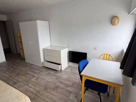 location appartement t1 à brest (29200) : à louer t1 / 19m² brest