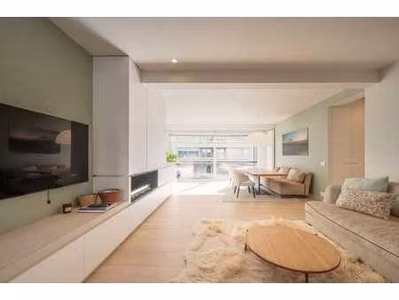bel appartement meublé au centre  proche de la plage