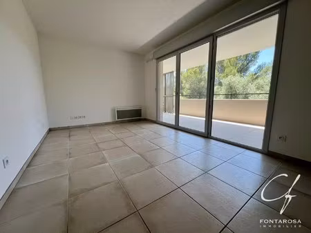 appartement 2 pieces- frejus