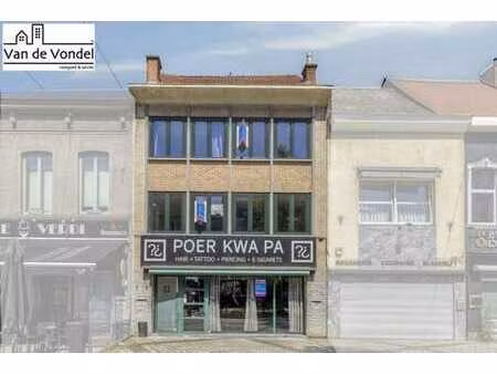 immeuble de rapport intéressant de 421 m² au cœur de renaix