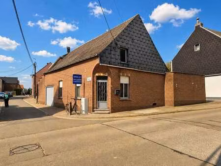 charmante te renoveren woning met 5 slaapkamers  tuin en ...