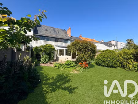 vente maison à nantes rond-point de rennes (44000) : à vendre / 225m² nantes rond-point de