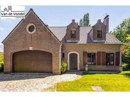 villa 3 chambres avec jardin de 13a50 à gijzegem !