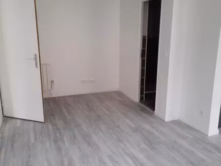 location appartement 2 pièces 40 m² à magny-en-vexin (95420)