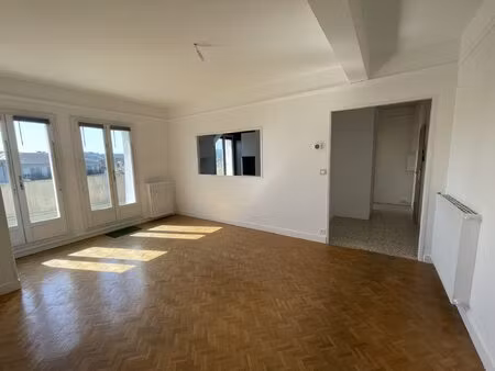 bel appartement à vendre dans l'hyper centre de périgueux
