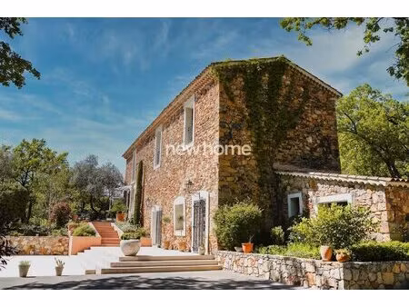 grande bastide en pierre