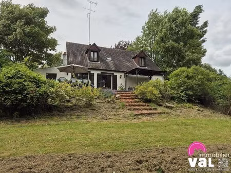 le malesherbois maison traditionnelle sur 2085m² de terrain clos  comprenant au rdc...