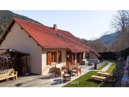 maison familiale à 5 minutes de la suisse