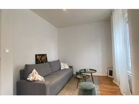 location appartement  m² t-1 à brest  380 €