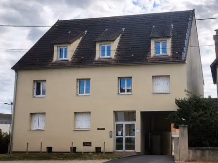 appartement t2 avec garage et cave moulins (03000)