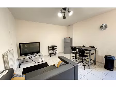 location appartement  36 m² t-1 à questembert  500 €