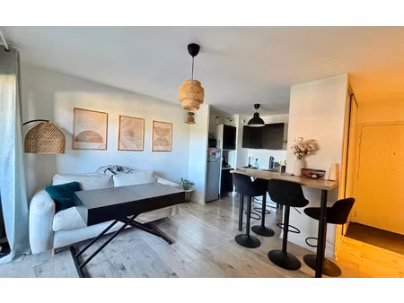 location appartement  41.3 m² t-2 à villeurbanne  850 €