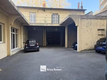 vente entrepôt lyon 69004 507m²