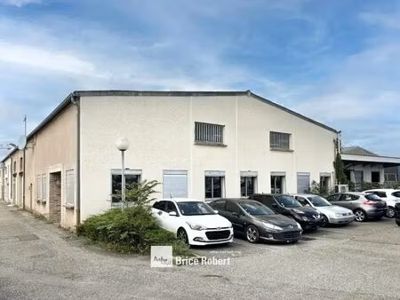 vente local d'activités 600 m²