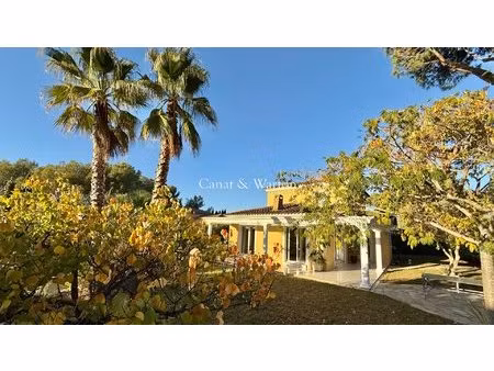 villa moderne quartier chic