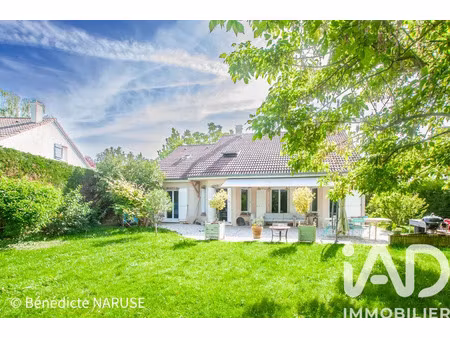 maison à noisy le roi (78590)