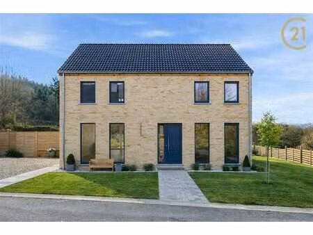 maison neuve sur près de 20 ares