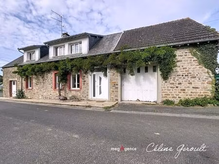 maison en pierre avec 3 chambres avec dépendances