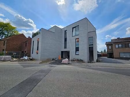 appartement à louer à opgrimbie € 1.200 (losbd) - orange immo | zimmo
