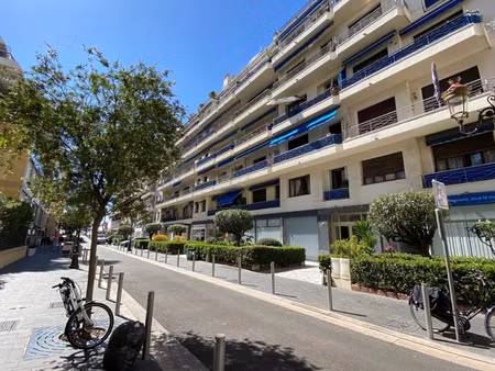 appartement de luxe à louer dans le quartier carré d'or