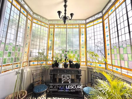 maison de luxe à vendre dans le quartier capucins-saint michel-nansouty-saint genès