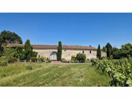 maison de luxe à vendre à saint-genès-de-lombaud
