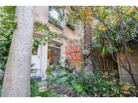 maison de ville à vendre dans le quartier saint thomas d'aquin