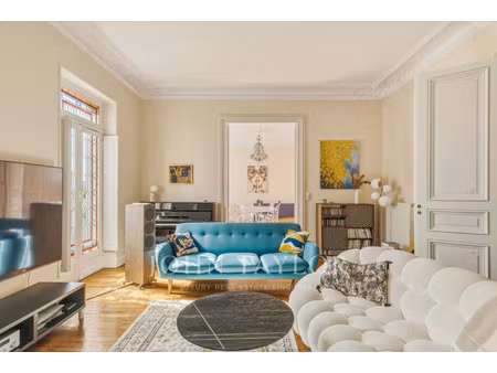 appartement de luxe à vendre dans le quartier saint bruno-saint augustin
