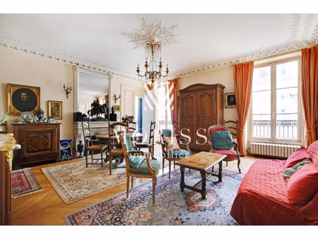 appartement de luxe à vendre dans le quartier trudaine-maubeuge