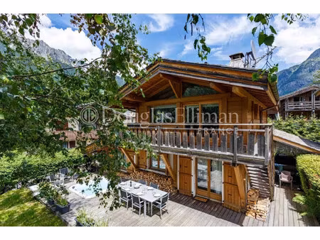 chalet de luxe à vendre dans le quartier chamonix sud-bois du bouchet