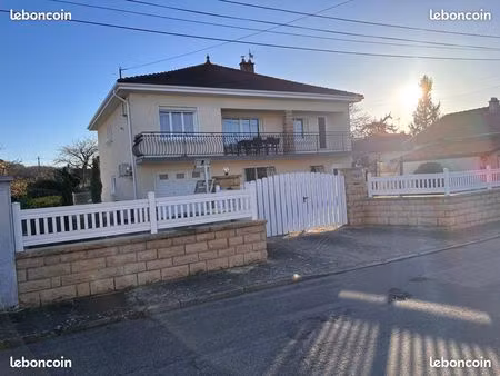 maison de 170m2 avec piscine dans impasse calme