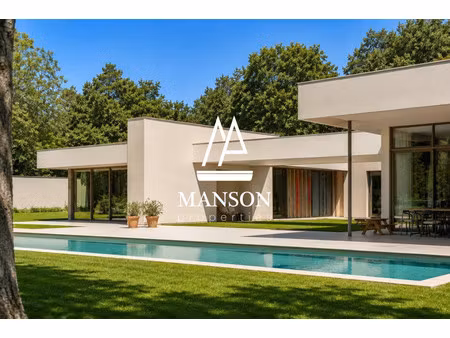 maison de luxe à vendre dans le quartier sud est